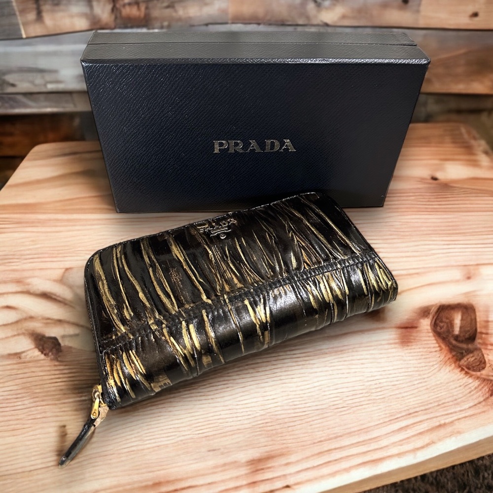 Prada leather zip-around full-size wallet boxed w/authenticity cards flash gold